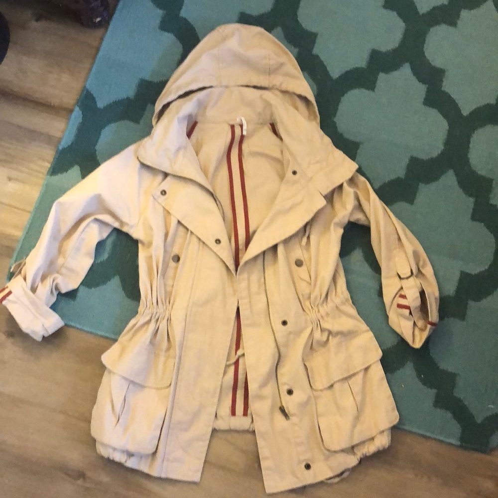 Cargo/utility jacket size medium— like new!